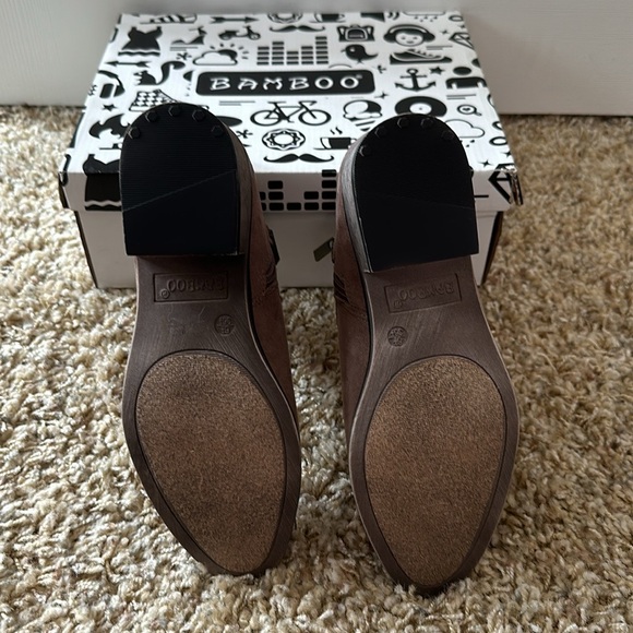 ✨Bamboo grayish taupe ankle boots with original box - Picture 3 of 7